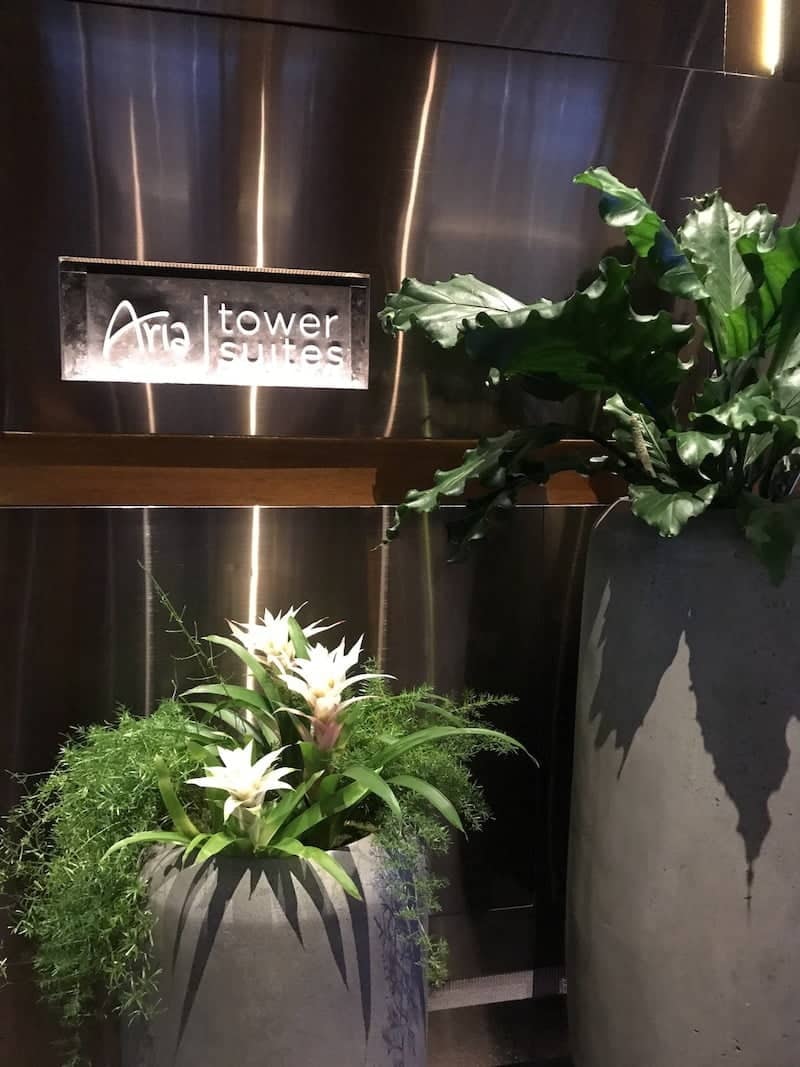 arrival aria tower suites las vegas