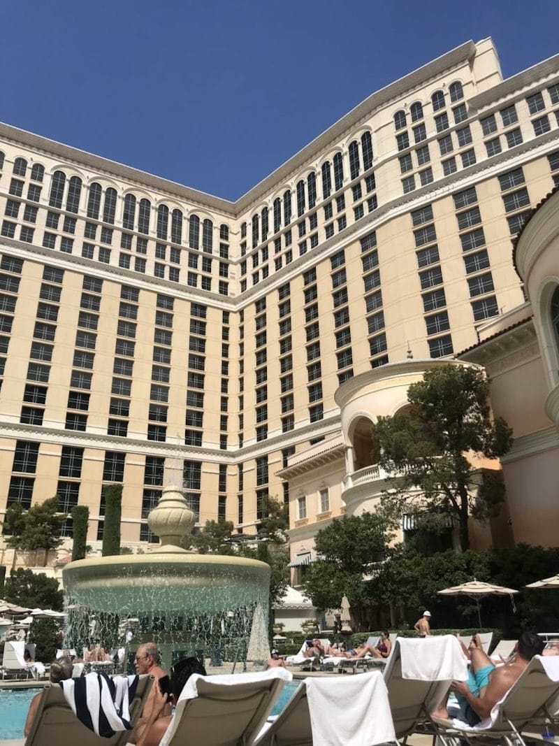 pool bellagio las vegas