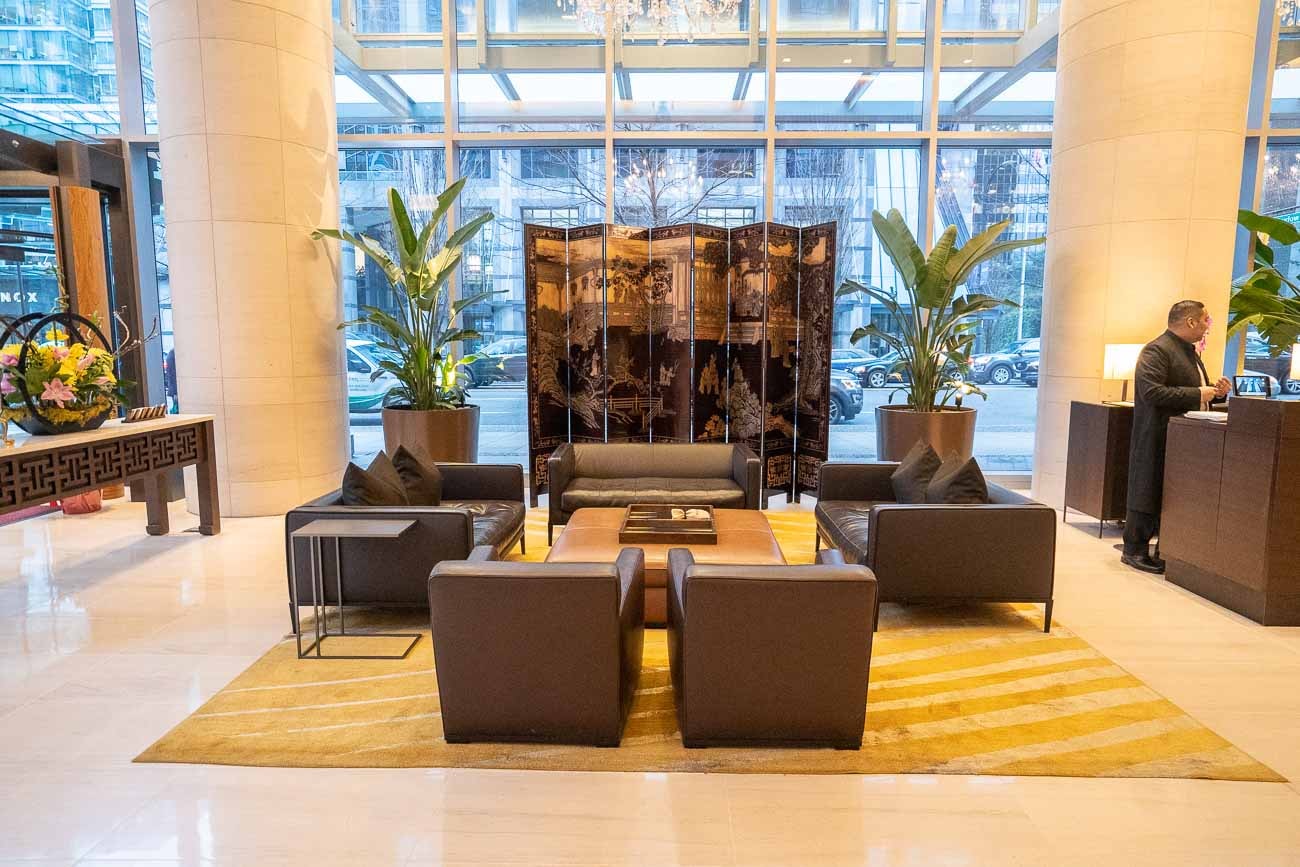 lobby shangri-la vancouver