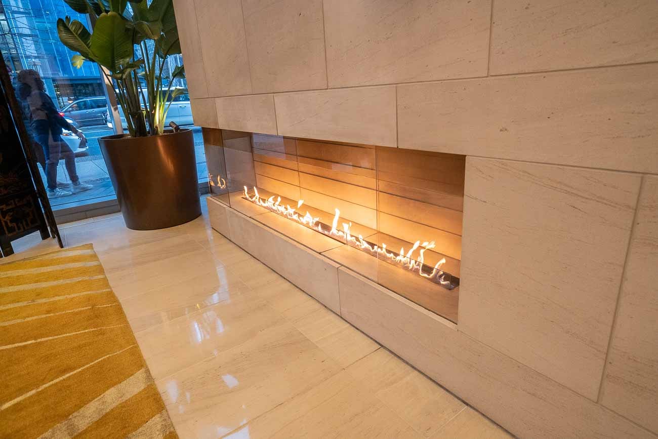 lobby shangri-la vancouver