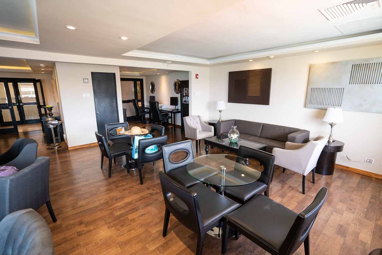 Royal Level Master Suite