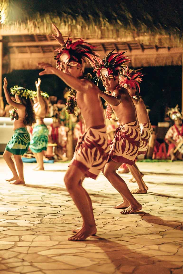 show at tahiti pearl beach resort