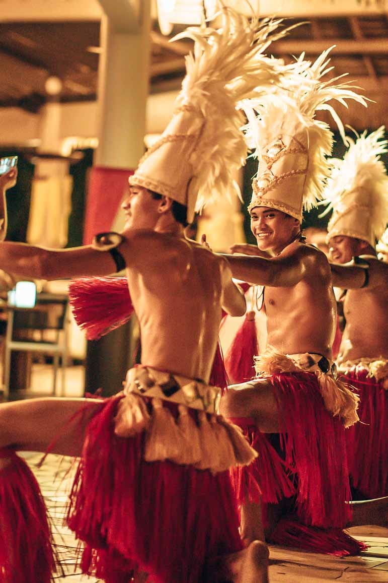show at tahiti pearl beach resort