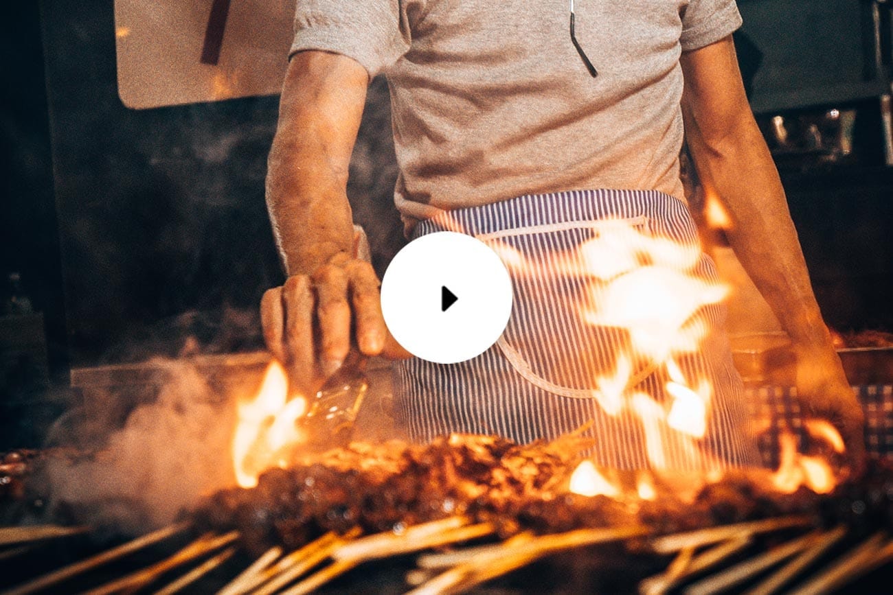 Travel Video: Best Satay in Singapore at Lau Pa Sat Hawker Market