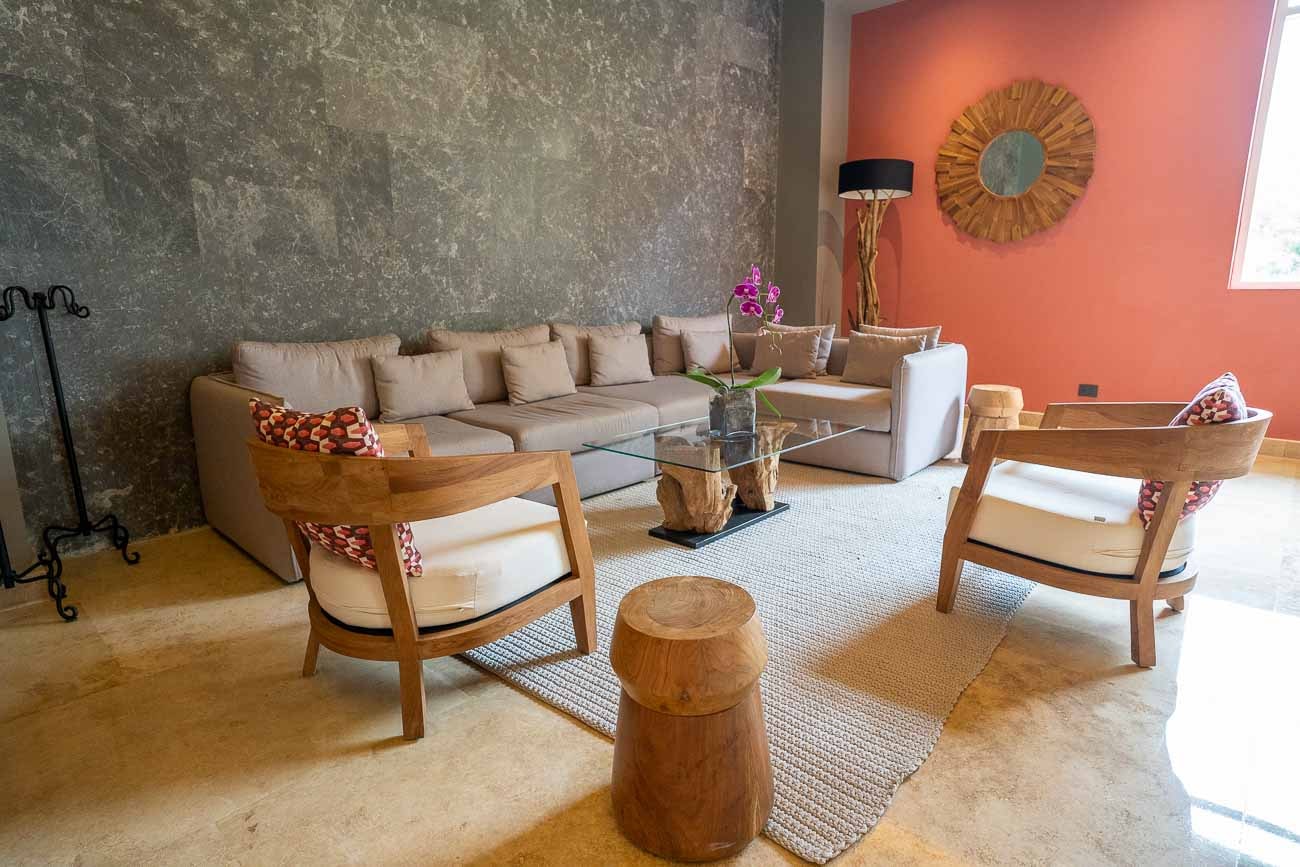Hilton La Romana adults club lounge
