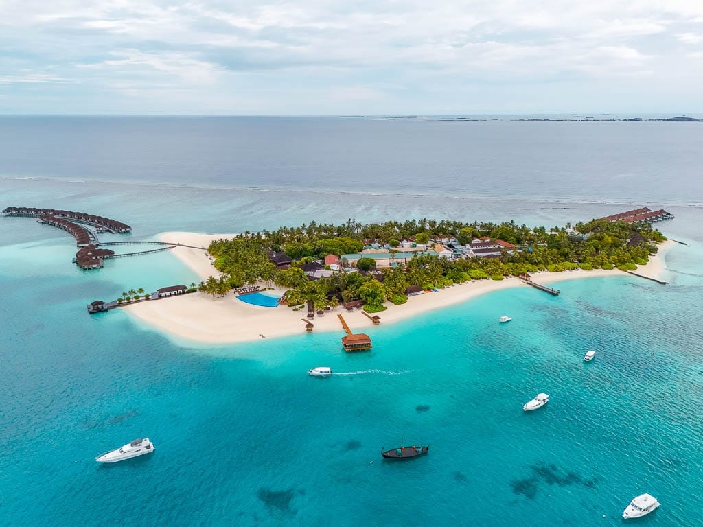 Hotel Review: Niva Velassaru Maldives